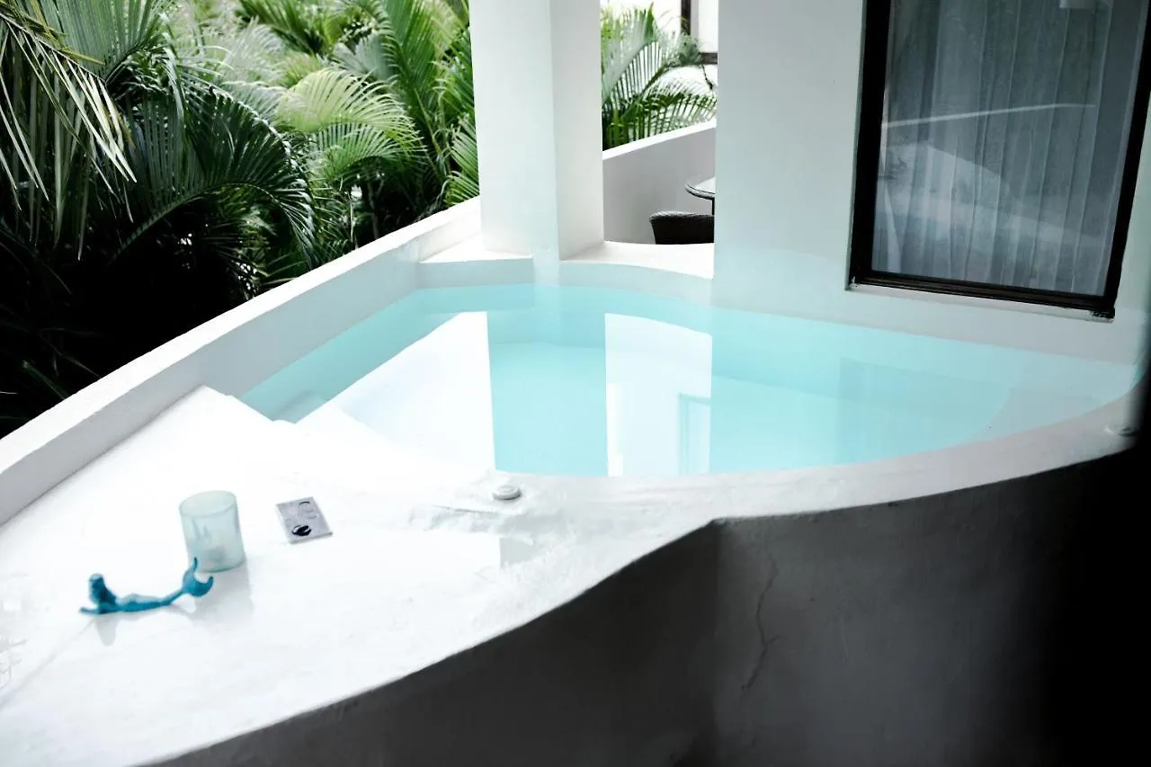 Mak Nuk Village - Clothing Optional Tulum Aparthotel